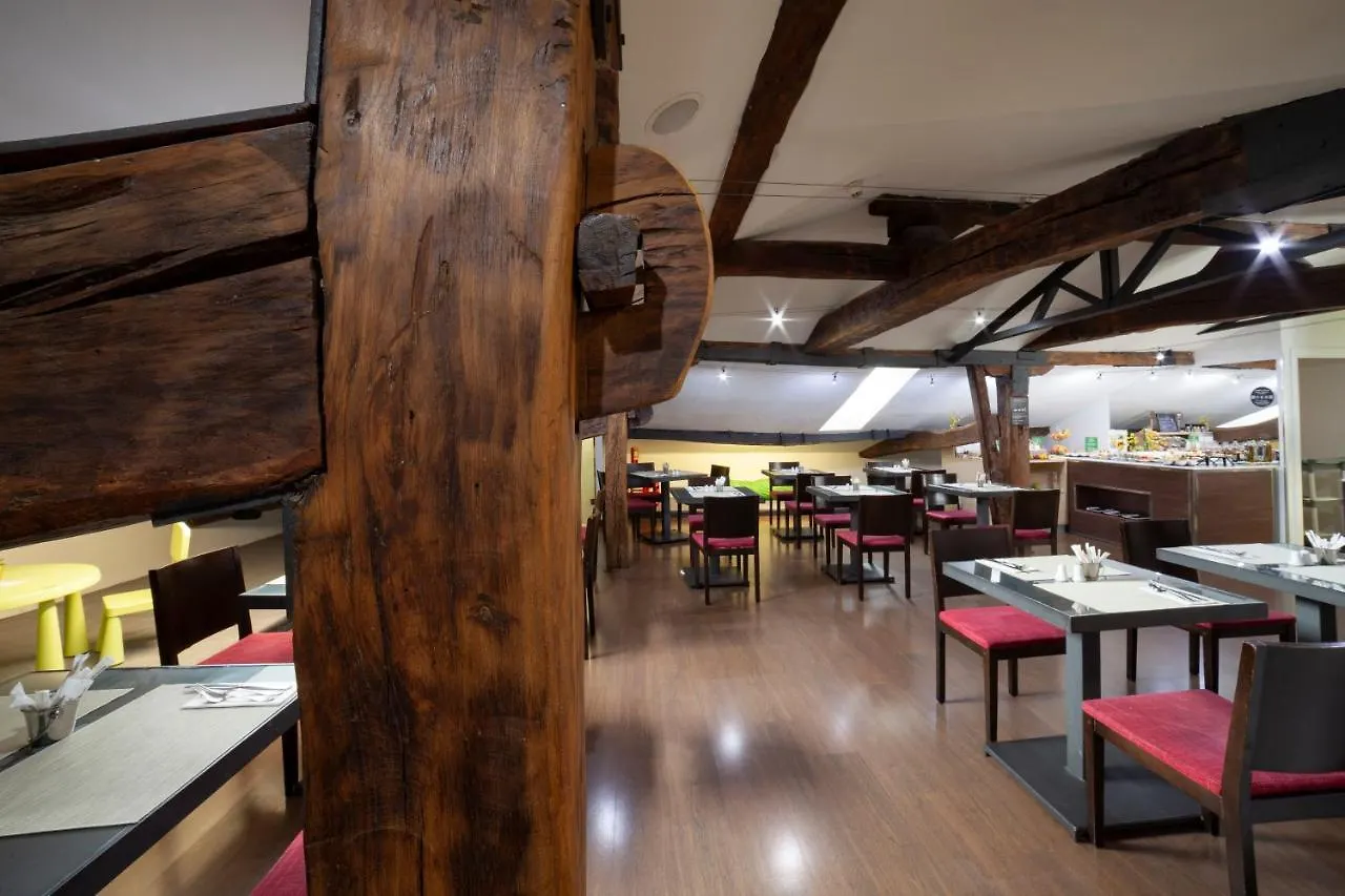 Petit Palace Arana Bilbao Hotel